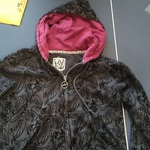 Women's volcom light weight hoodie.  Zip up